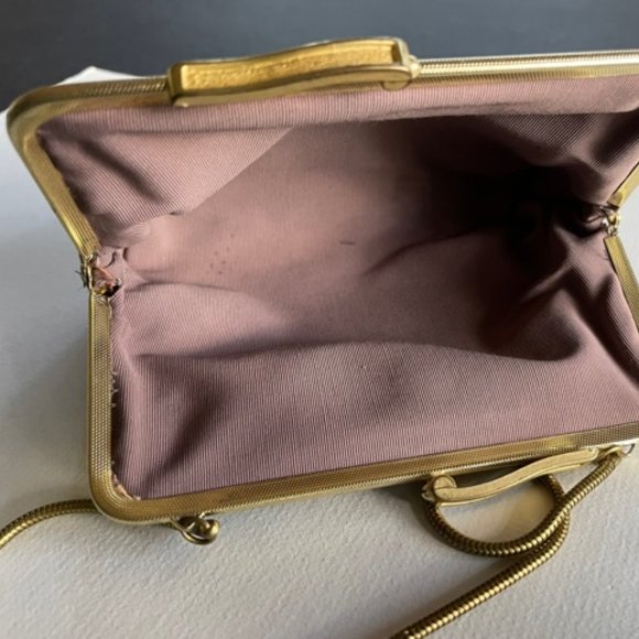 VTG. Early-Mid Century PETIT POINT EVENING BAG/CLUTCH Black/Florals, Gold Metal - Picture 6 of 7